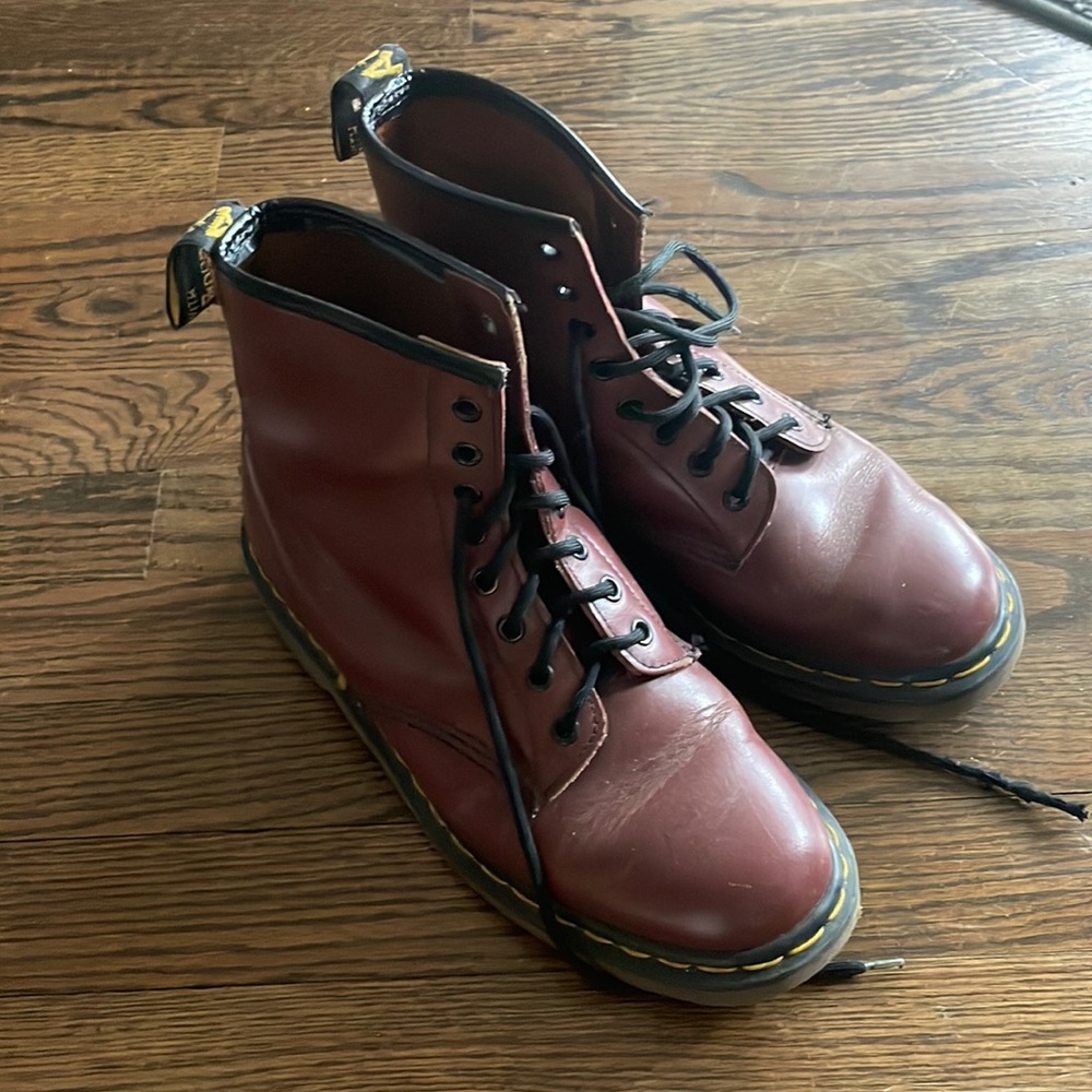 Dr Marten maroon boots womens size 9